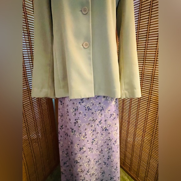 Tribal brand floral maxi skirt with lavender background stretch waist, size 10 - Picture 15 of 15